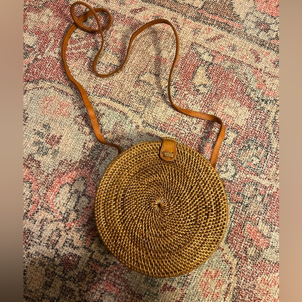 Rattan Round Purse